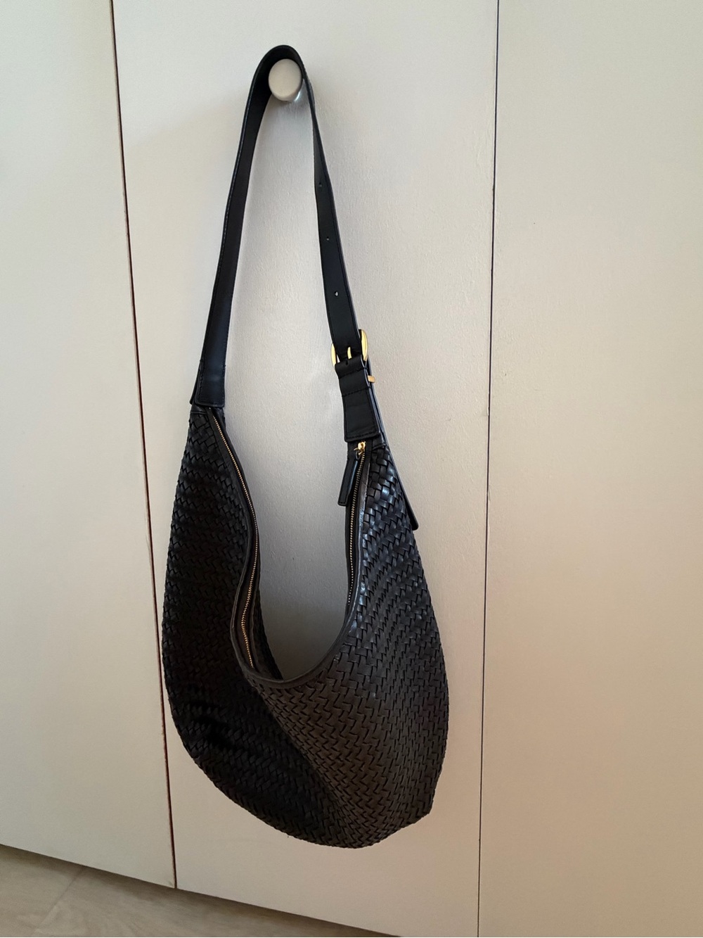 Madewell Essential Curve Shoulder Bag